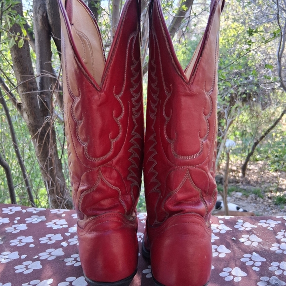 Vintage Red Cowboy Boots - Picture 4 of 8